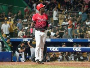 Lidom: Escogido vence a las Águilas y se afianza en la cima del RR