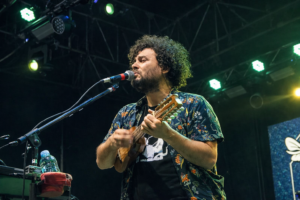 Gran noche de música y tradición en el sábado de la Fiesta Nacional de la Miel Serrana