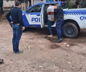 Charbonier: un hombre de 40 años detenido tras intentar agredir a la policía