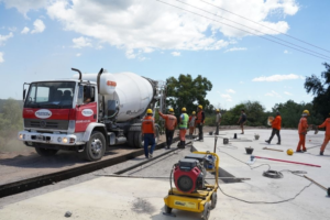 Avanza la obra de saneamiento del perilago de Cruz del Eje con 63% de ejecución