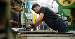 Informes privados confirman un nuevo freno en la actividad industrial durante septiembre